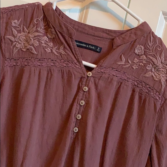 a&f peasant top. Brand new. - Picture 4 of 6